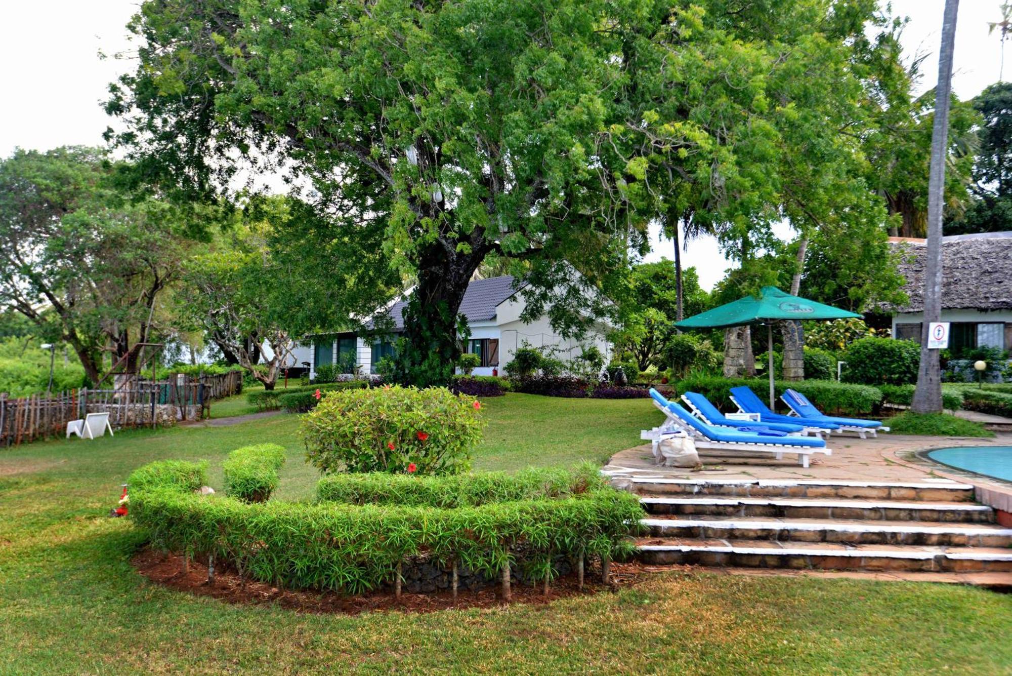 Mnarani Beach Club Hotel Kilifi Exterior photo