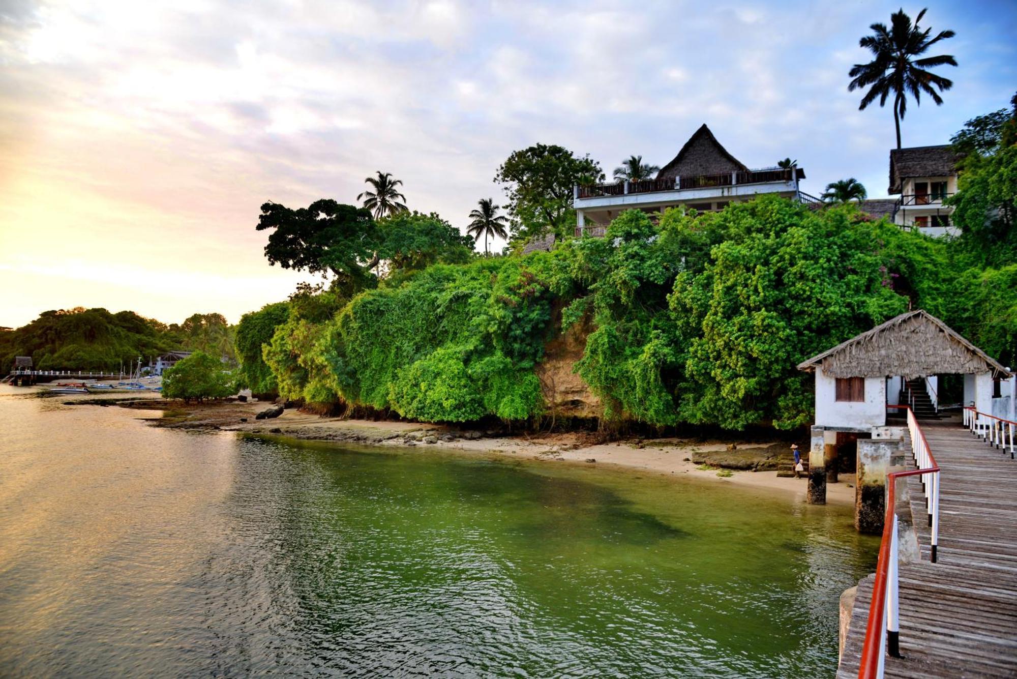 Mnarani Beach Club Hotel Kilifi Exterior photo